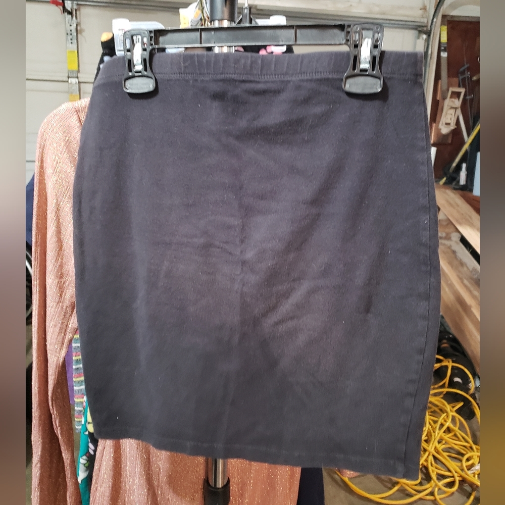 Black Skirt M